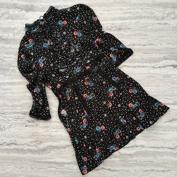 TOPSHOP Lace Up Floral Dresss - Picture 6 of 7